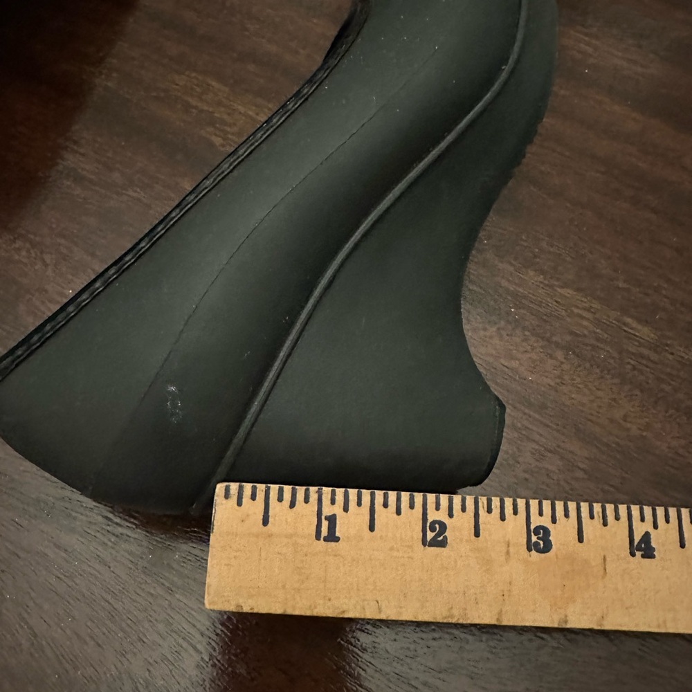CROCS Black Platform Wedge Pumps - Picture 9 of 10
